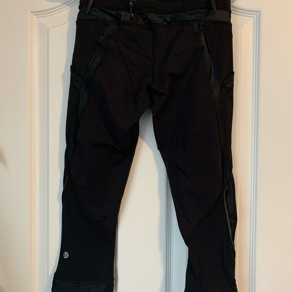 Lululemon capris Sz 4